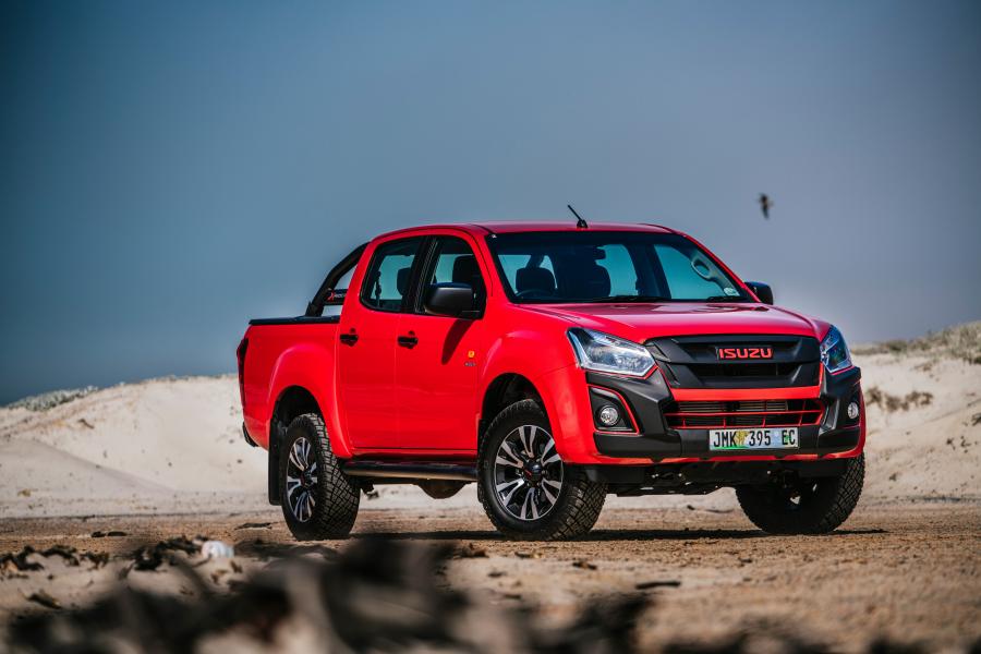  Isuzu D-Max X-Rider Double Cab 2018 года  (ZA) (фото 1 из 32)
